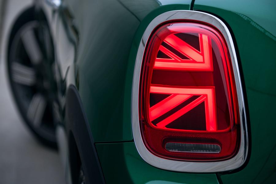 Детали экстерьера Mini Cooper 60 Years Edition (F56) 2019 года  (WW) (фото 64 из 189)